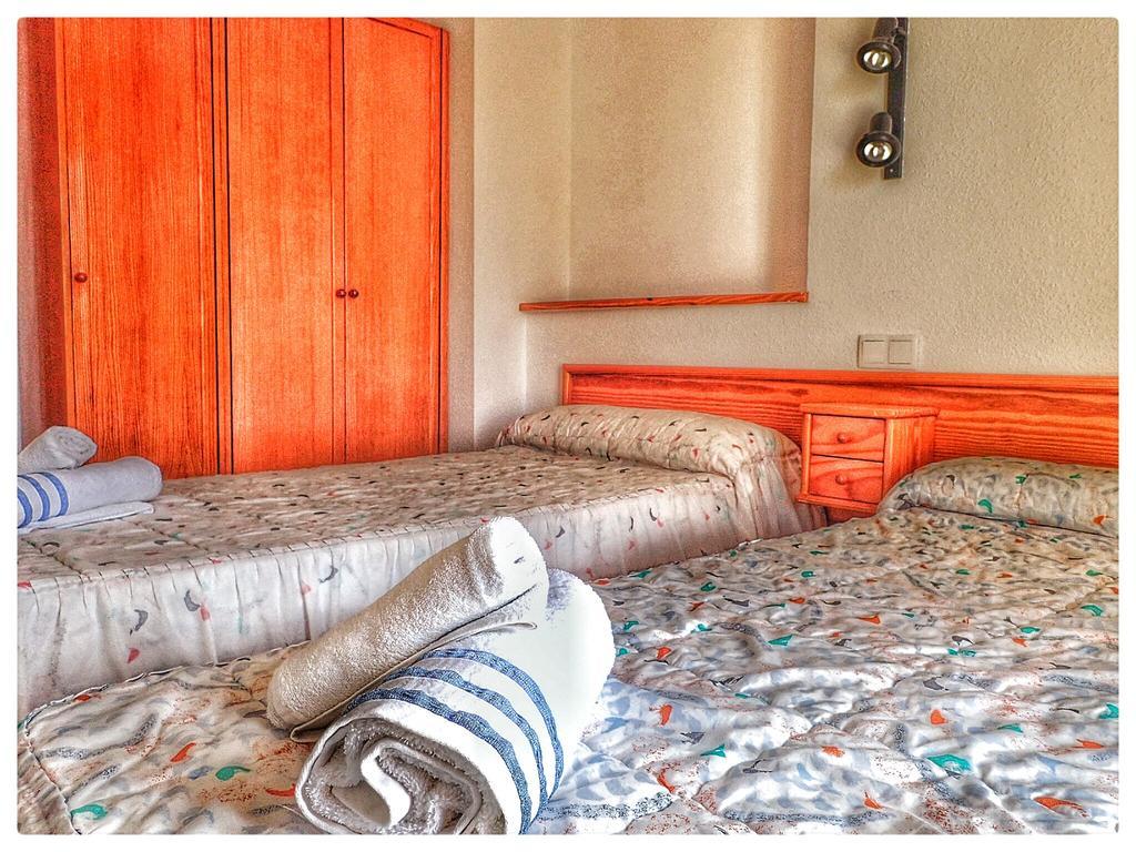 Apartamentos Portofino II Benidorm Quarto foto
